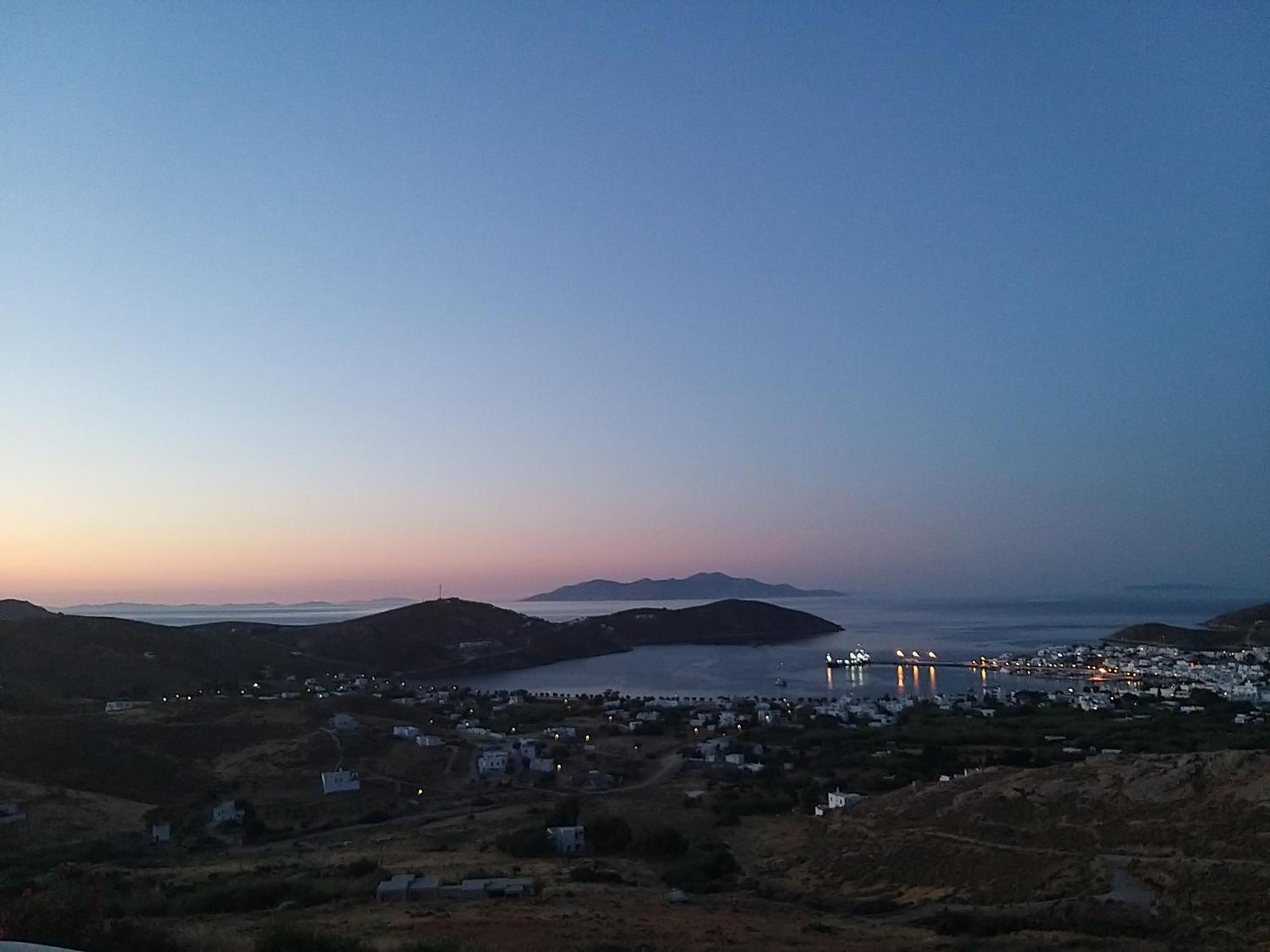 Tirquaz View Hotel Serifos Town Bagian luar foto